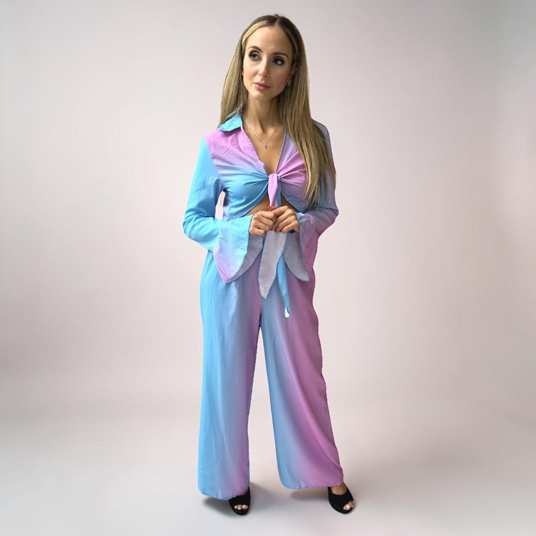 Conjunto Calça e Cropped Liage Manga Comprida Laço Amarração Babado Tye Dye Azul Claro Rosa Lilás Lavanda