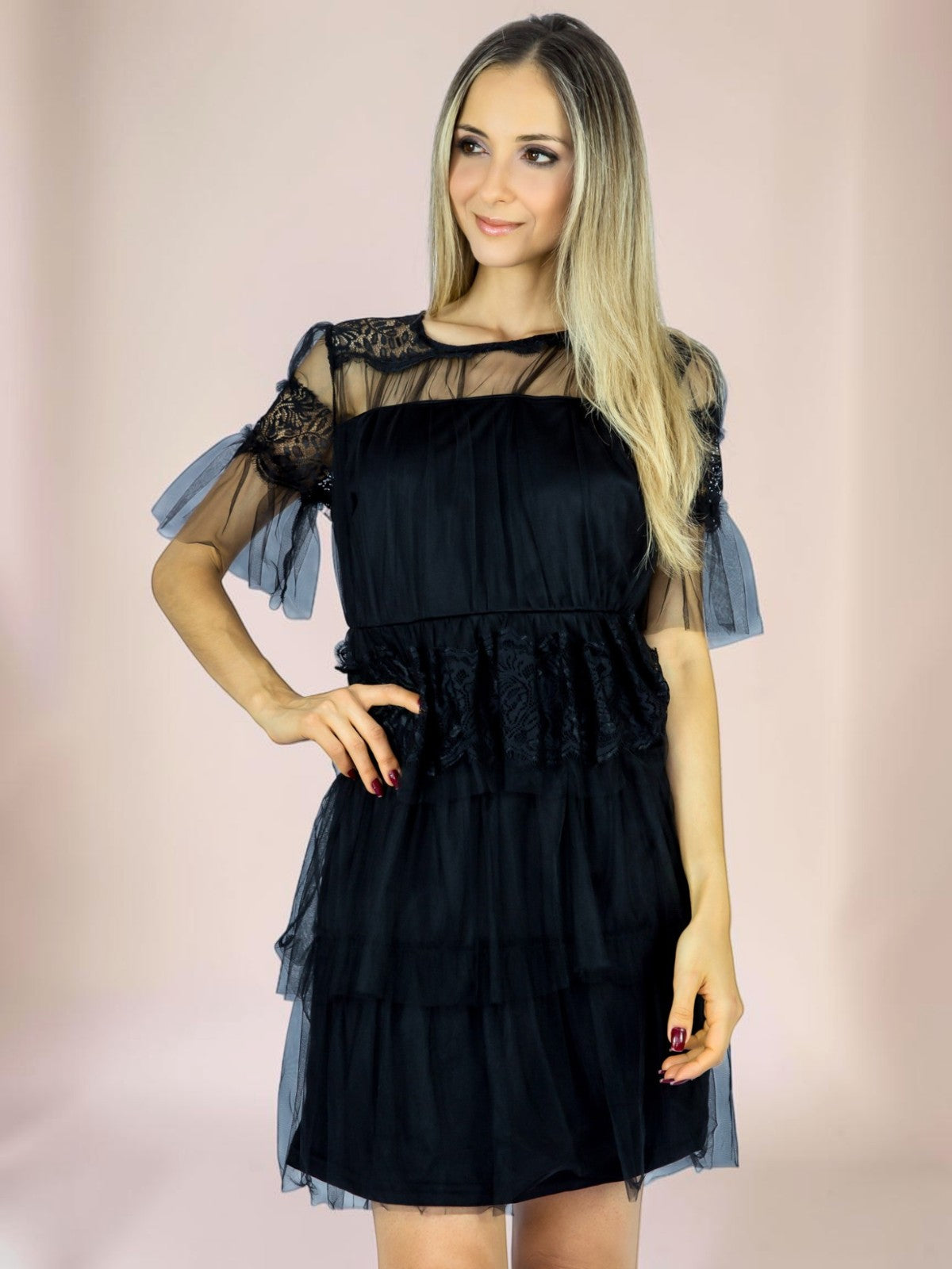 Vestido Liage Curto Liso Manga Curta Renda Tule Babado Transparência Preto