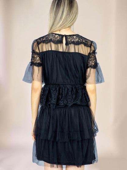Vestido Liage Curto Liso Manga Curta Renda Tule Babado Transparência Preto