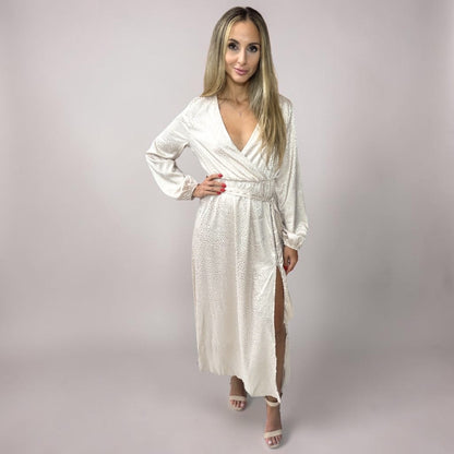 Vestido Liage Longo Festa Liso Brilho Onça Oncinha Fenda Manga Comprida Metalizado Nude