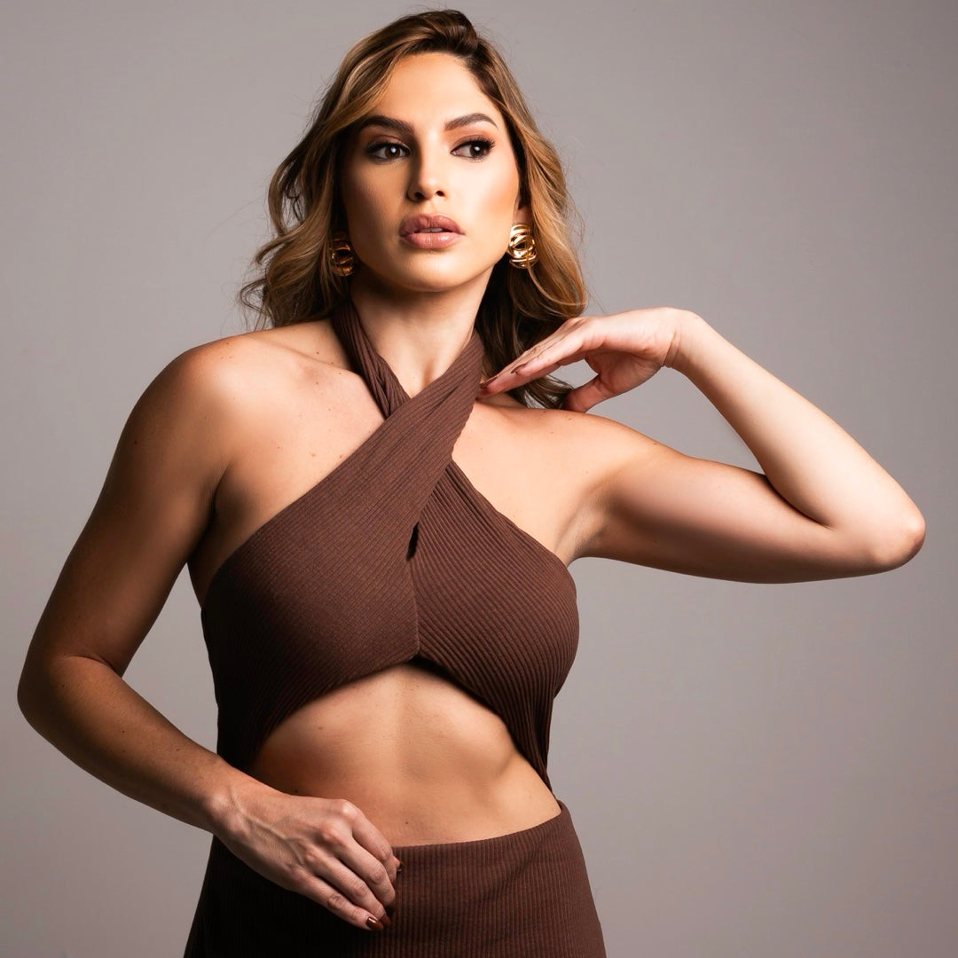Vestido Longo Liage Recorte Frente Unica Canelado Marrom