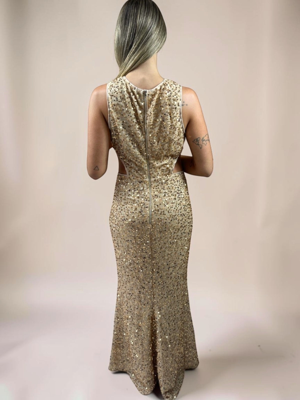 Vestido Liage Longo Liso Festa Bordado Paete Transparencia Tule Brilho Brilhante Metalizado Dourado