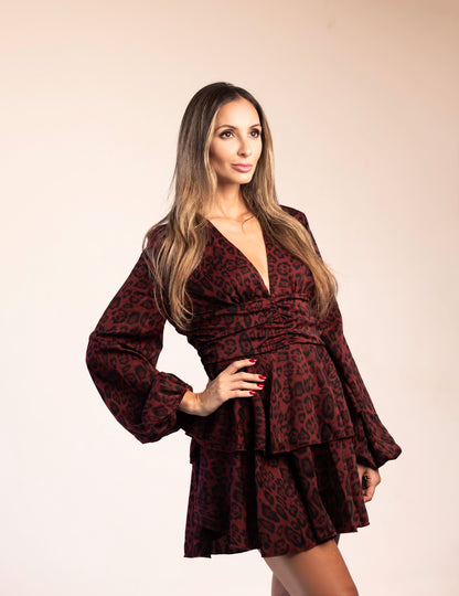 Vestido Liage Curto Festa Estampado Onça Oncinha Drapeado Manga Comprida Decote V Babado Preto Vermelho Escuro Vinho