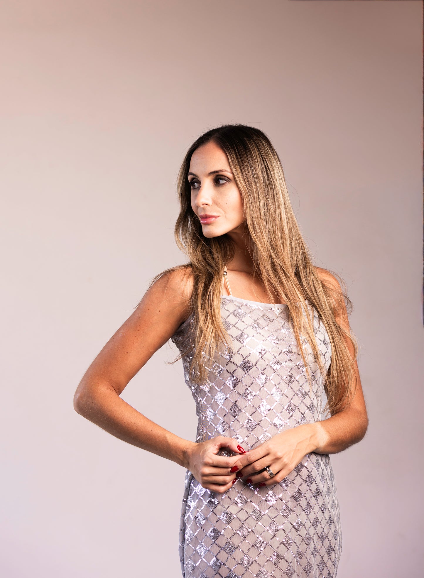 Vestido Longo Saida de Praia Liage Bordado Paete Brilho Transparencia Prata Cinza Claro