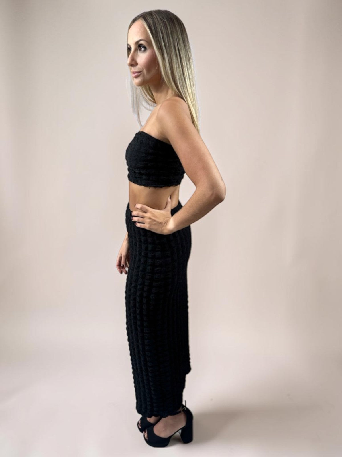 Conjunto Liage Saia Longa Comprida e Cropped Top Tomara Que Caia Texturizado Preto