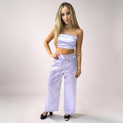 Conjunto Calça e Cropped Alça Liage Cetim Brilho Tomara que Caia Lilás Lavanda