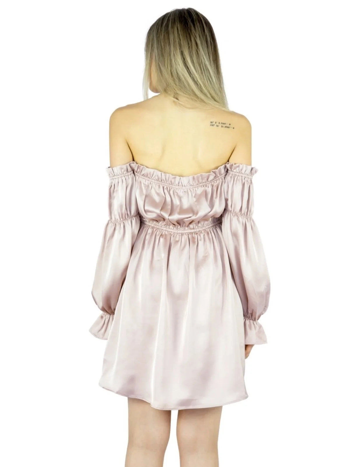 Vestido Liage Curto Ombro a Ombro Manga Comprida Cetim Rosa Claro/ Rosa Antigo Cintilante