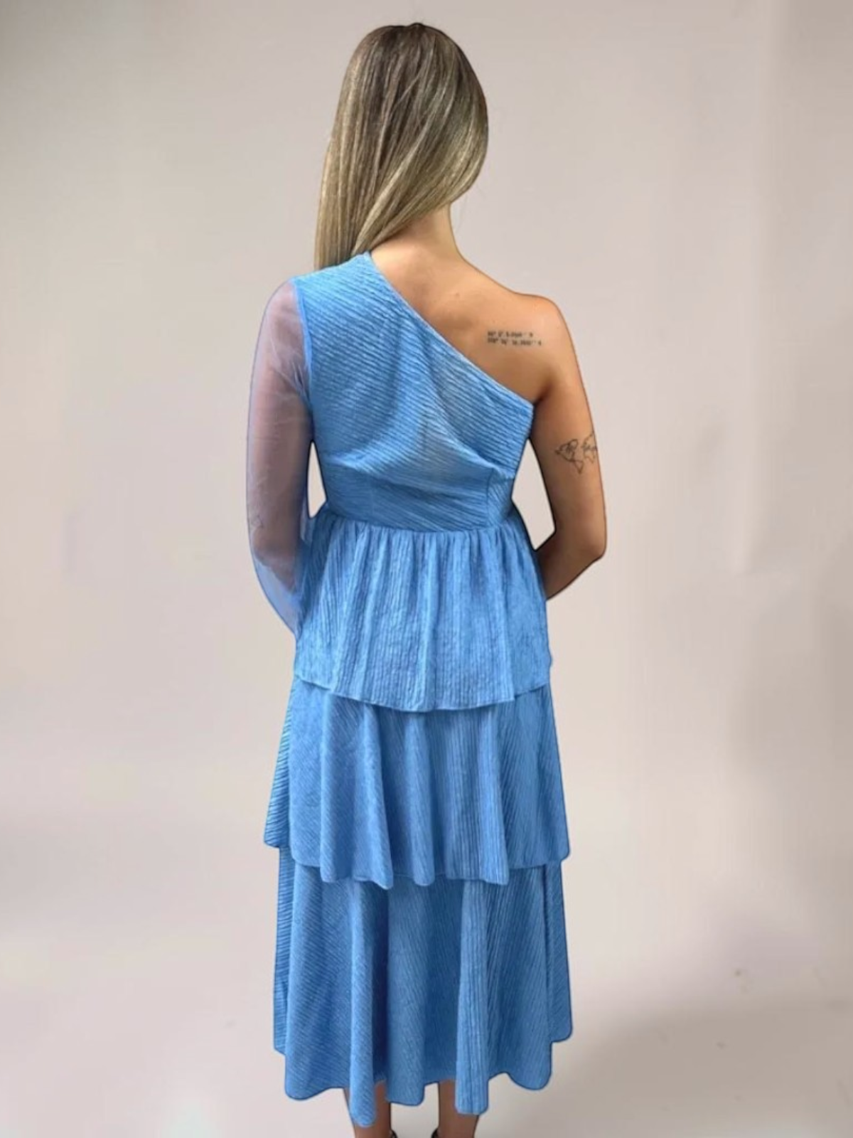 Vestido Liage Midi Longo Festa Liso Um Ombro Manga Comprida Transparência Tule Babado Azul Claro