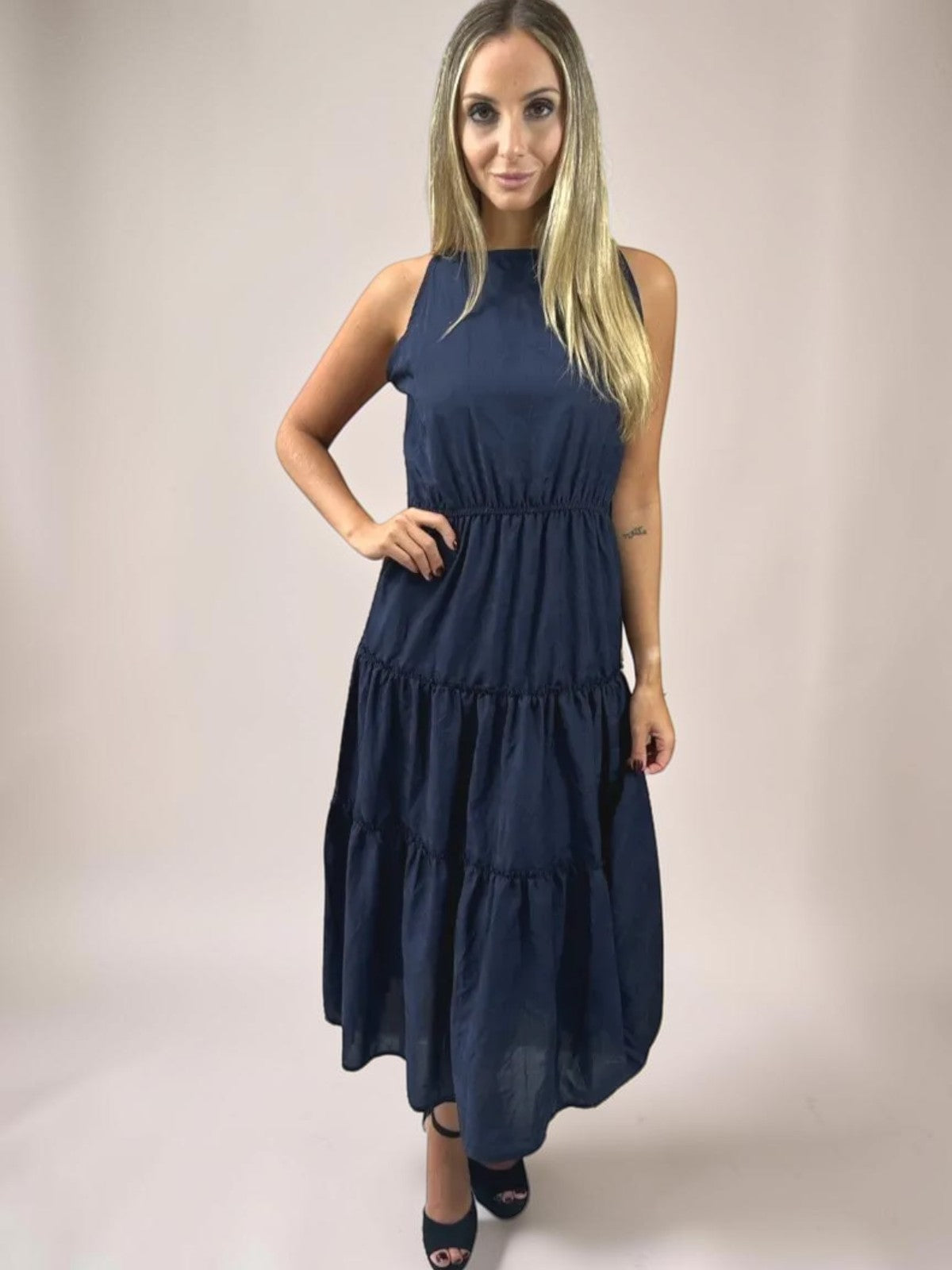 Vestido Liage Longo Liso Babado Sem Manga Azul Marinho Escuro