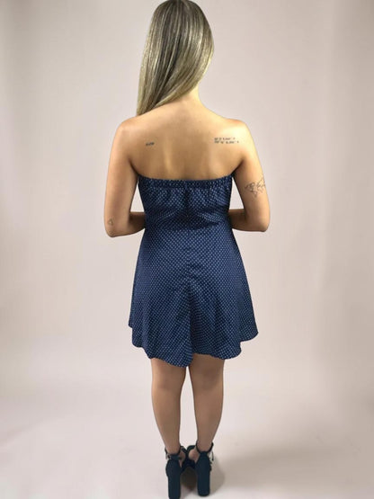 Vestido Liage Curto Estampado Bolinha Poá Tomara que Caia Laço Nó Branco Off White e Azul Marinho Escuro